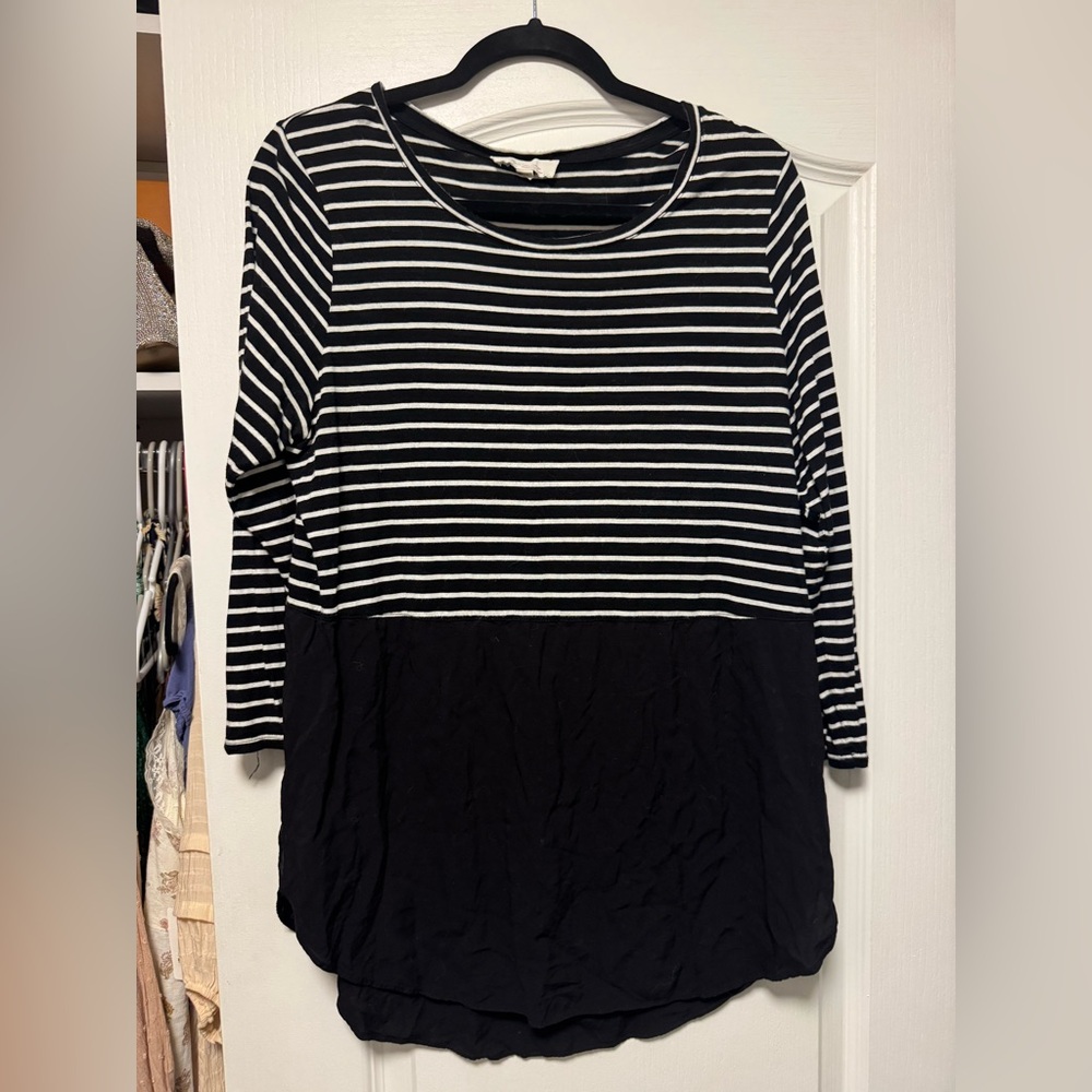 Two by Vince Camuto Black and White Striped Tunic with Solid Black Panel